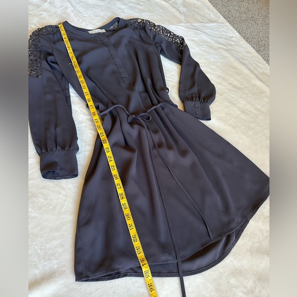 Loft dress - Picture 3 of 8